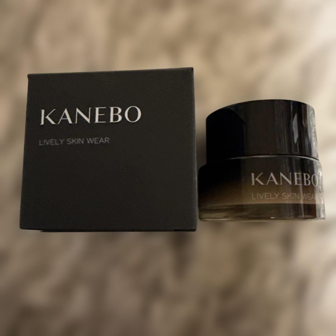 カネボウ　ライブリースキンウェアII 240 リネン