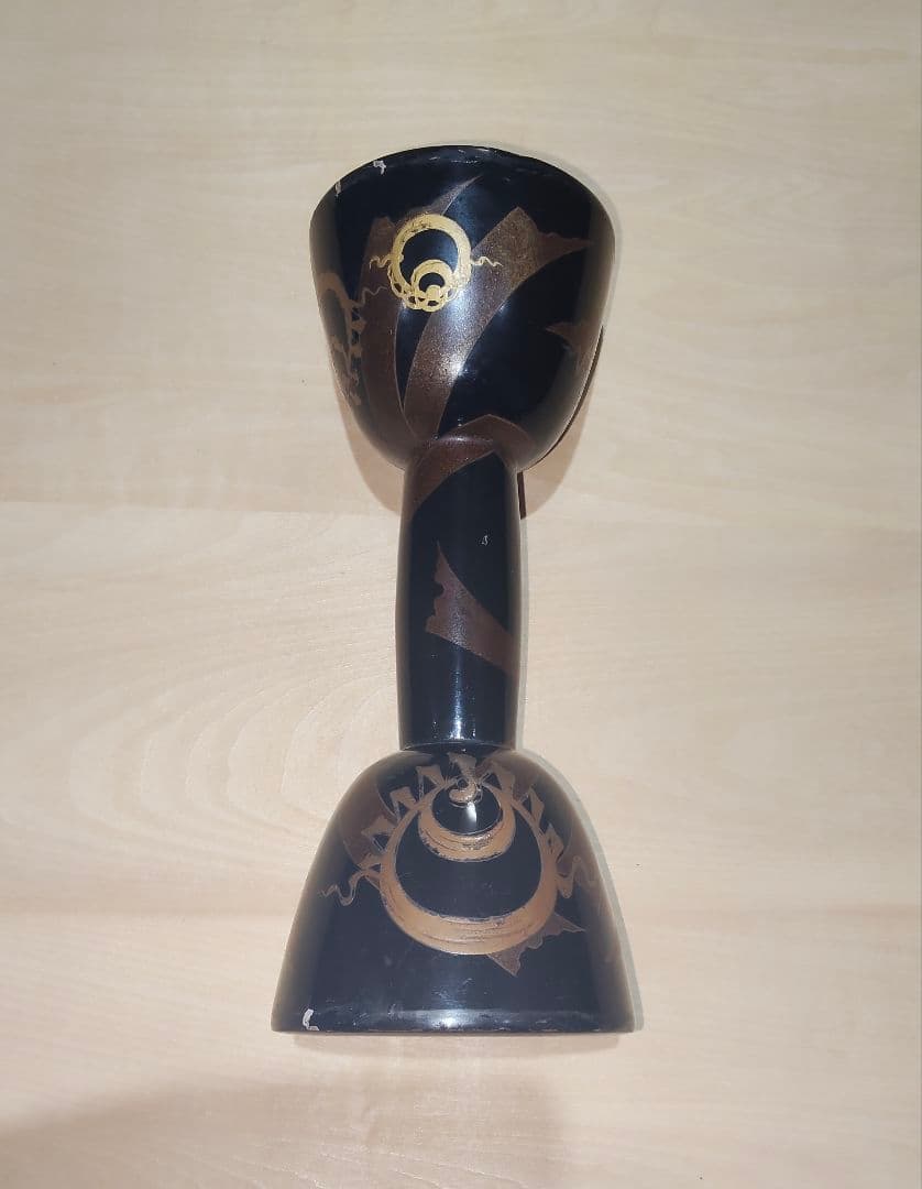 小鼓の胴 宝珠と幣の図柄 鉋目あり 小鼓 特殊な銫目 波頭蒔絵胴 上皮付 箱付き | 古美術ささき