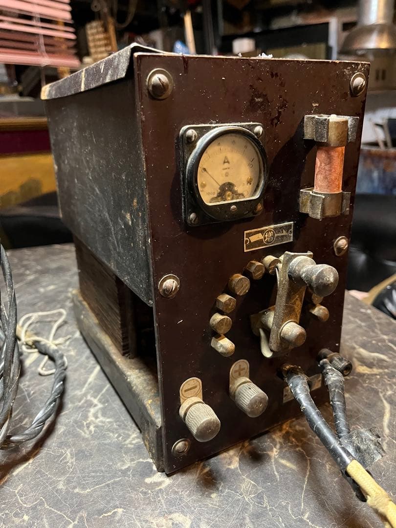 タンガー充電器、アンティーク充電器、 ミリタリー、1900年前半充電器