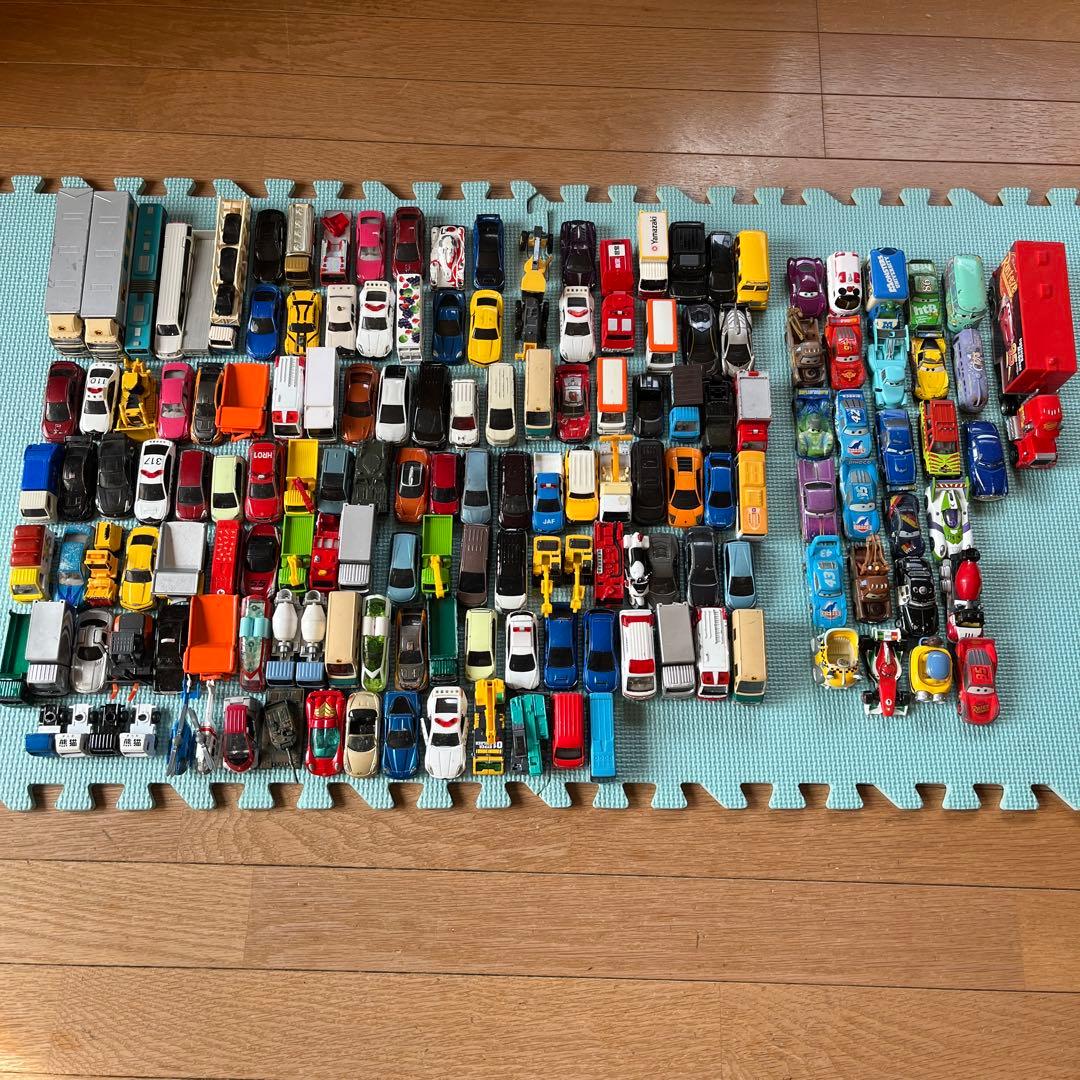 トミカ大量まとめ売り - メルカリ