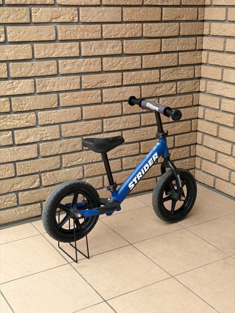 ストライダー スポーツモデル 12インチ 日本正規品 ブルー - メルカリ