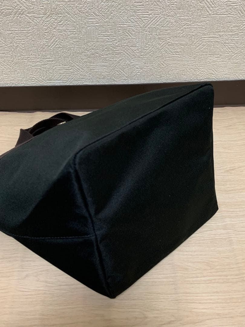 マ*ン様 エルベシャプリエ 707c ノワール人気色黒舟形 トートバッグ M