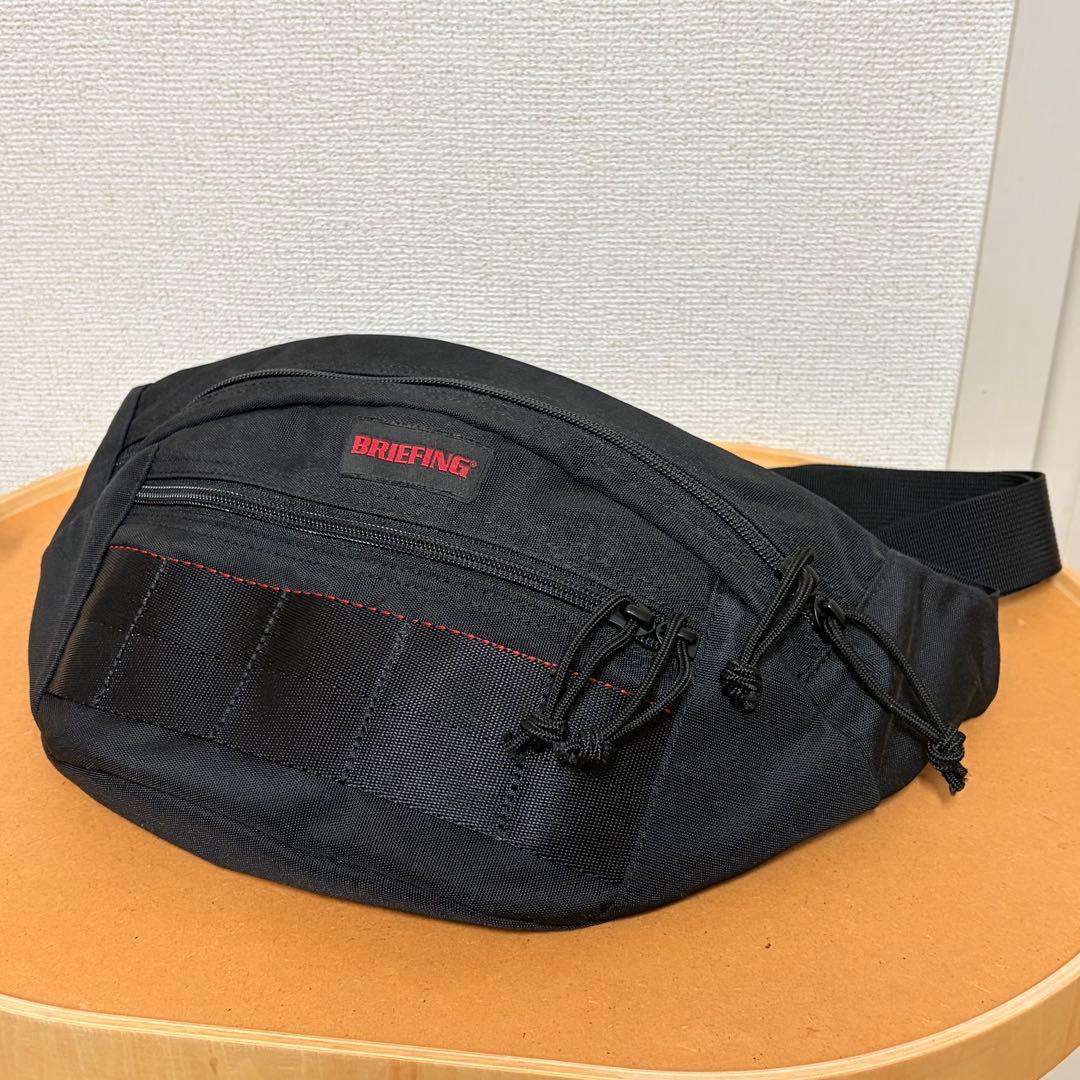 BRIEFING ボディバッグ ブラック SLASH S MW GENII