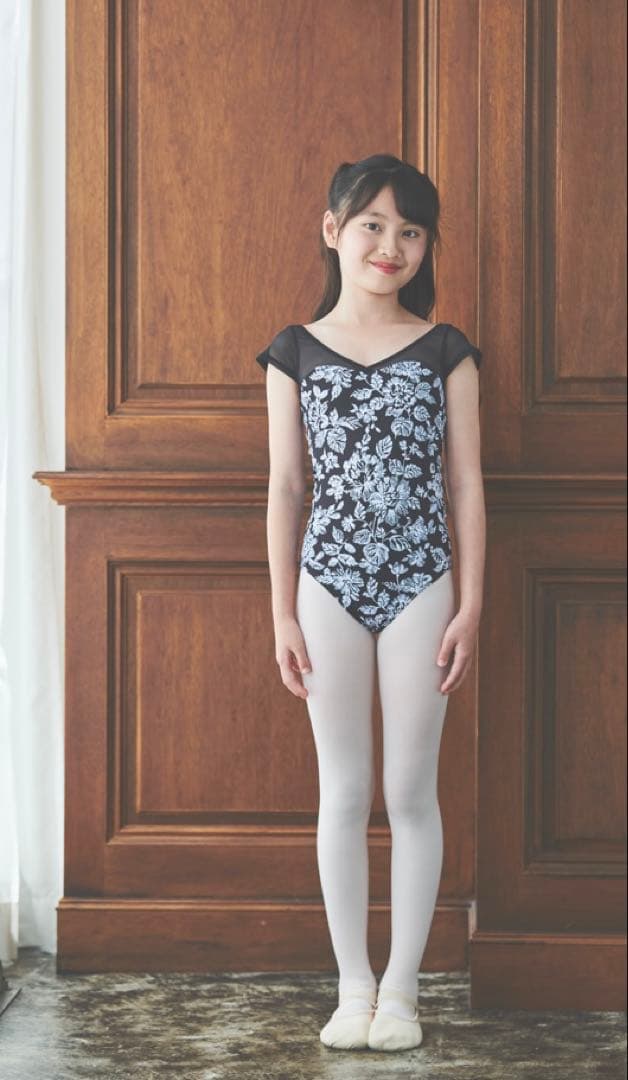 美品　stina スティナ レオタード