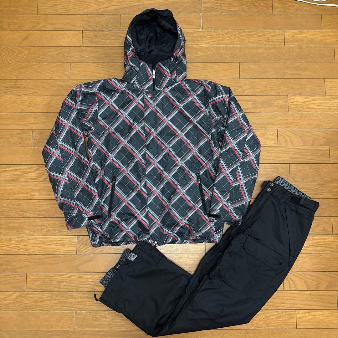 【美品】QUIKSILVER スノーボードウェア 上下セット Lサイズ
