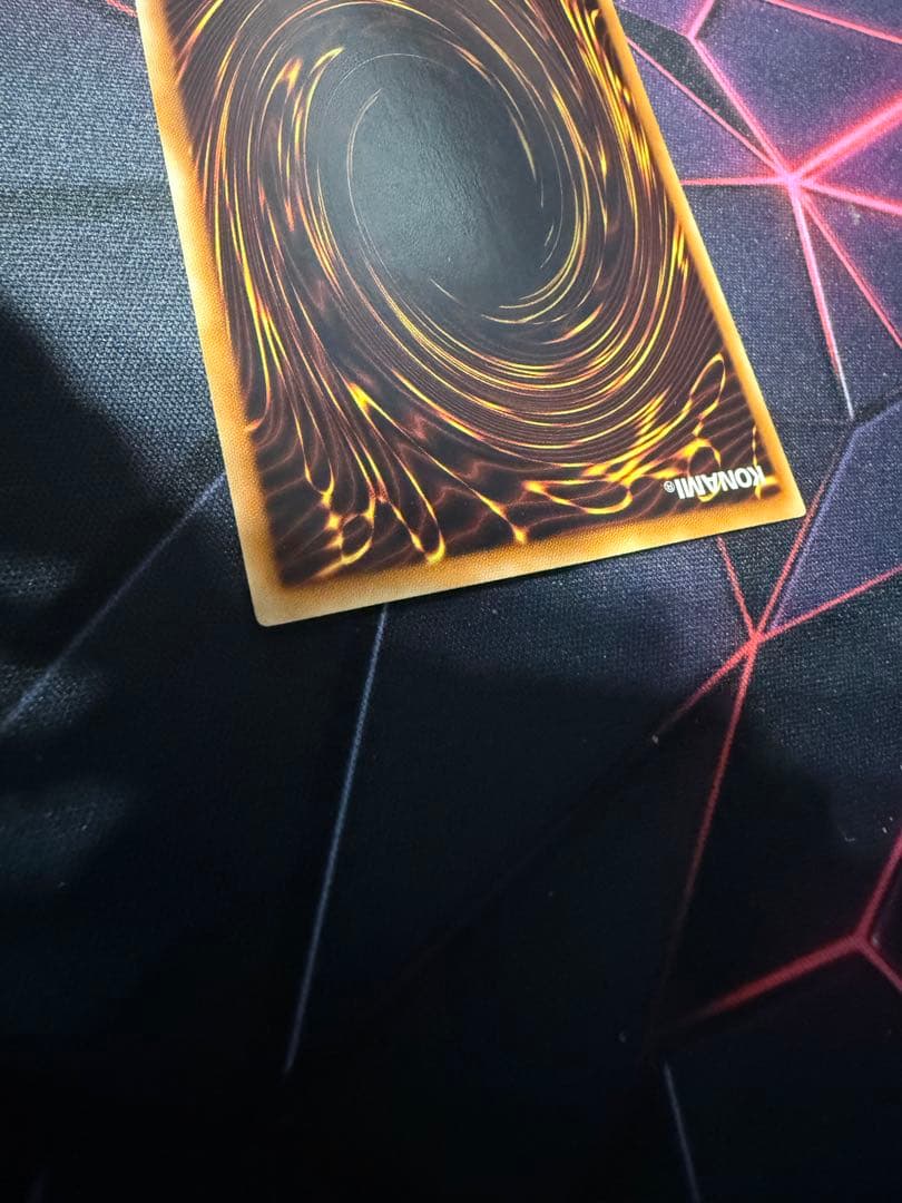 値下げ。遊戯王 スターダスト·ドラゴン 。セイヴァースタードラゴン