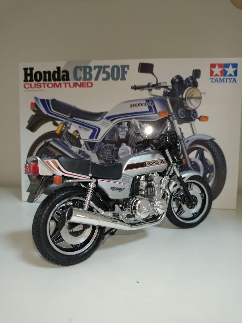 タミヤ1/12バイクシリーズプラモデル完成品ホンダCB750Fオリジナル