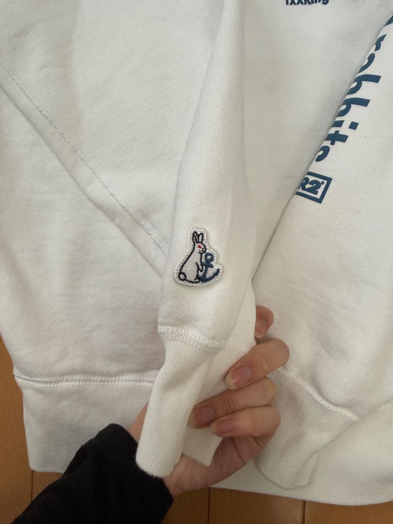 fr2 ボックスロゴパーカー白 Mサイズ - メルカリ