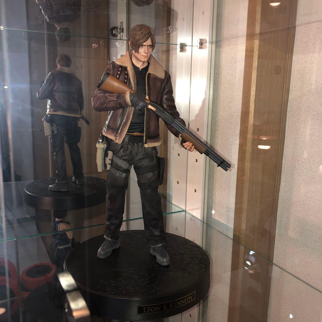 コレクターズエディション付属 レオン バイオハザード re4 フィギュア