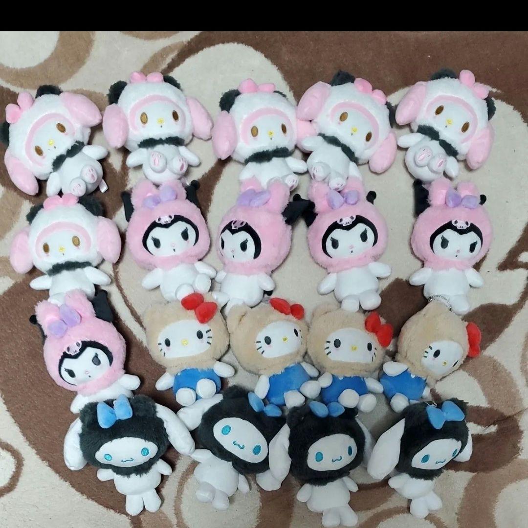 サンリオアニマルポーチセット。 マイメロディ クロミ シナモロール ハローキティ サンリオ カラビナ付きミニフェイスポーチ キティちゃん ポーチ キティ