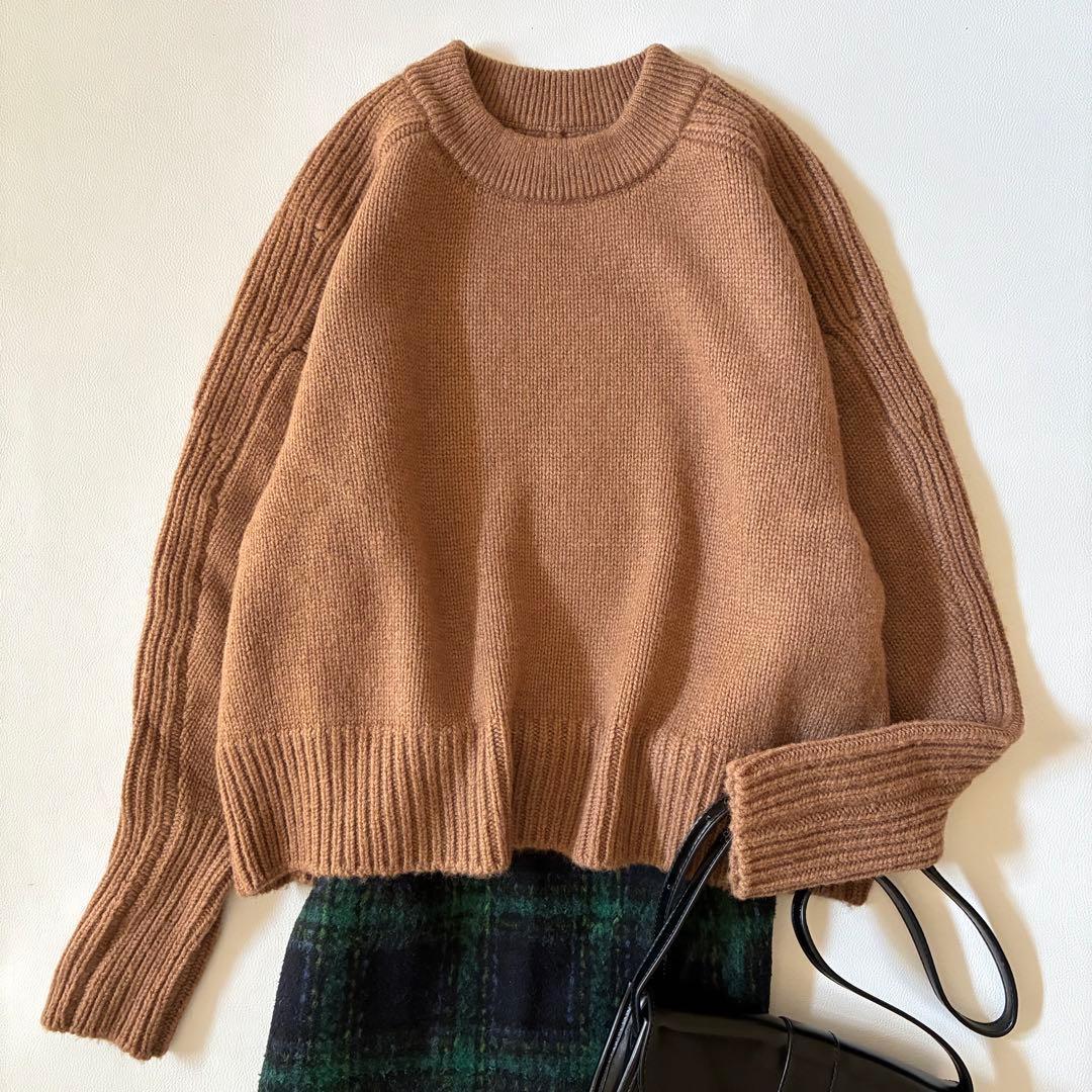 【状態良好】ファクトリー　キャメル100％クルーネックセーター　ニット　ブラウン