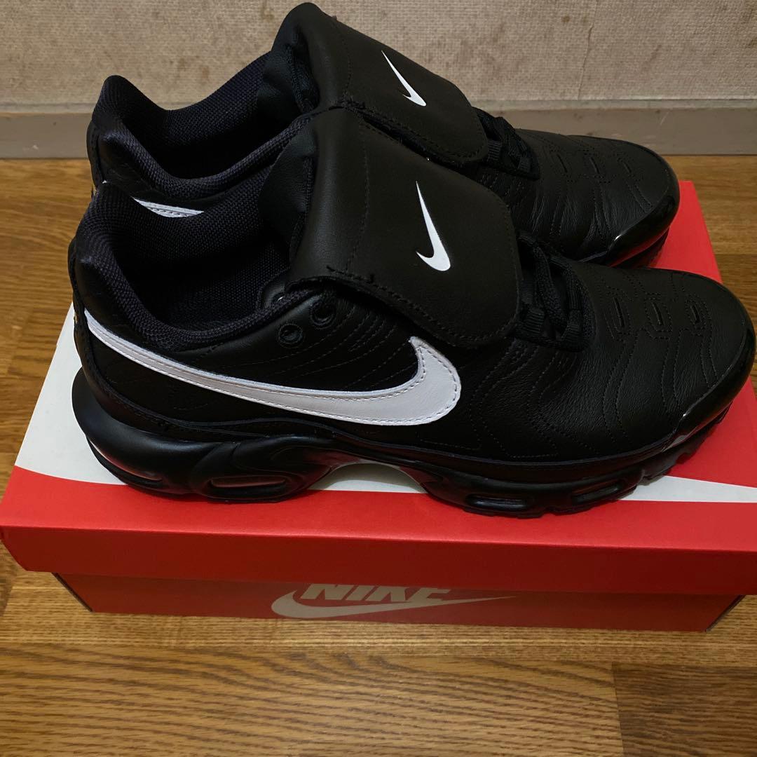 靴 NIKE AIR MAX PLUS TIEMPO BLACK/WHITE Nike Air Max Plus 