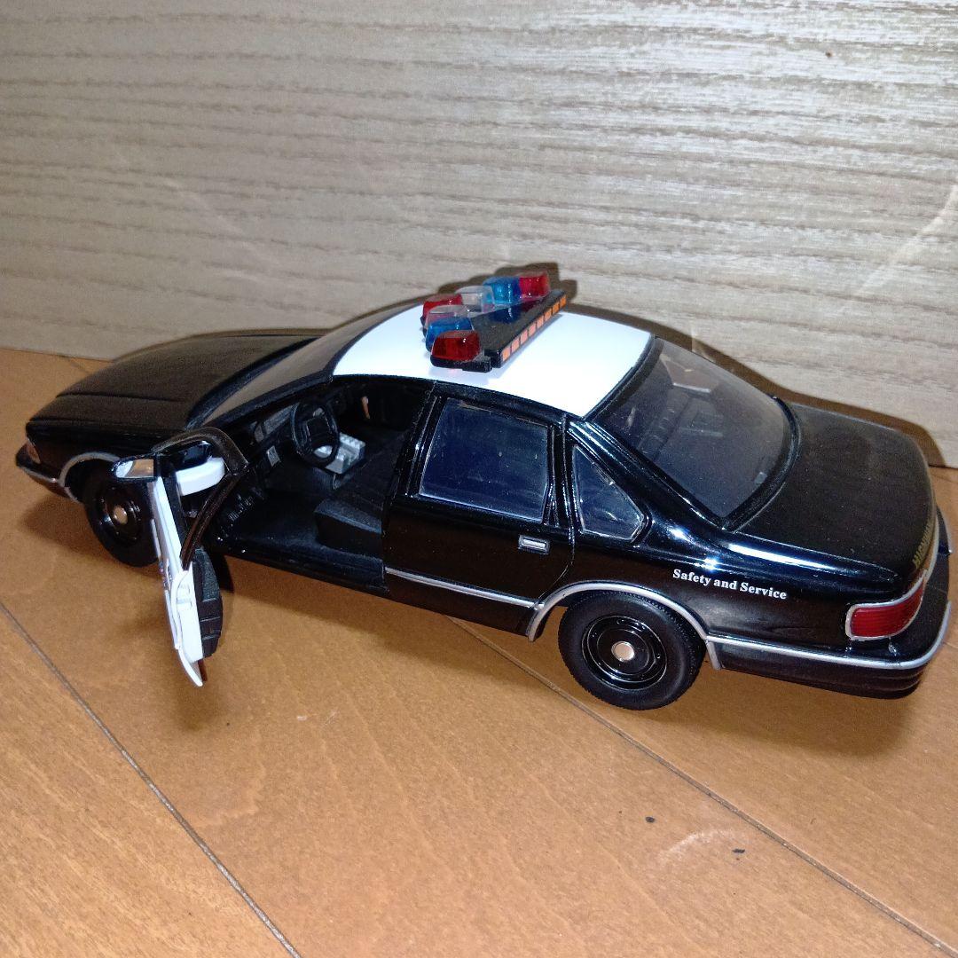 CHP ＆ NYPD 1/24 ミニカー 4台セット - メルカリ