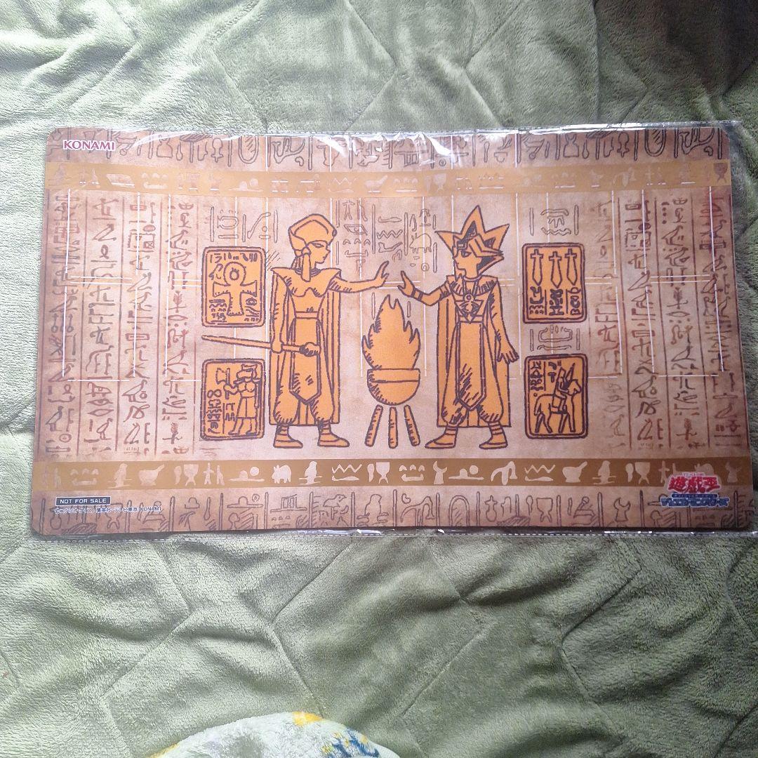 遊戯王 公式プレイマット【箔加工】ラバー製デュエルフィールド - メルカリ