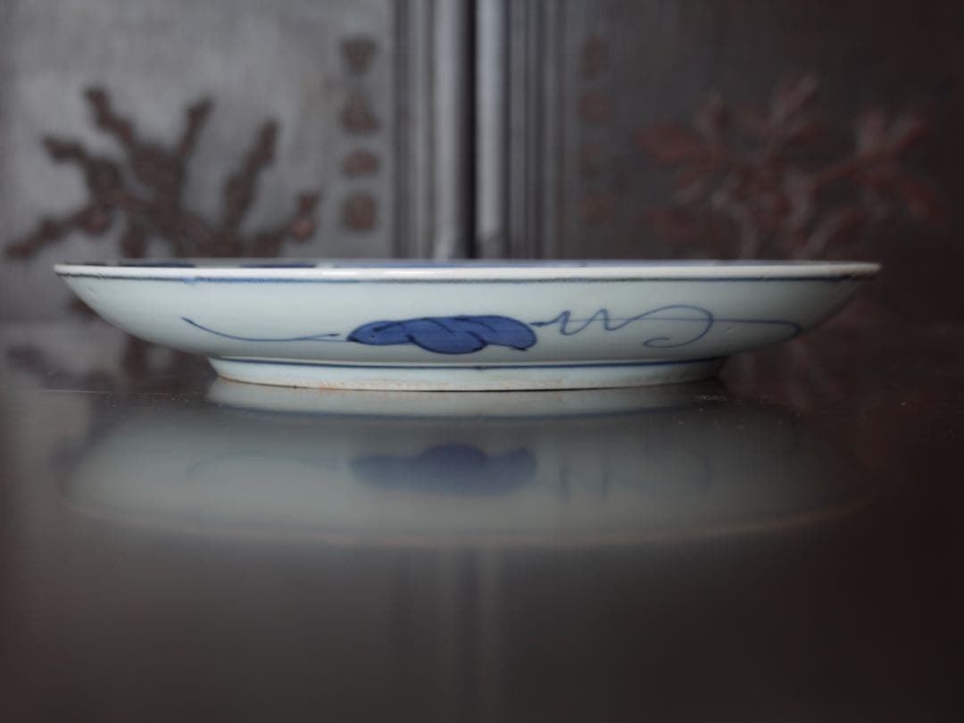 江戸時代 前期 古伊万里 藍九谷 染付 墨はじき縁 山水図 中皿 七寸皿