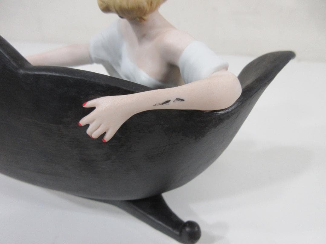 0907X ルイ・イカール ソファー 磁器 フィギュア - メルカリ