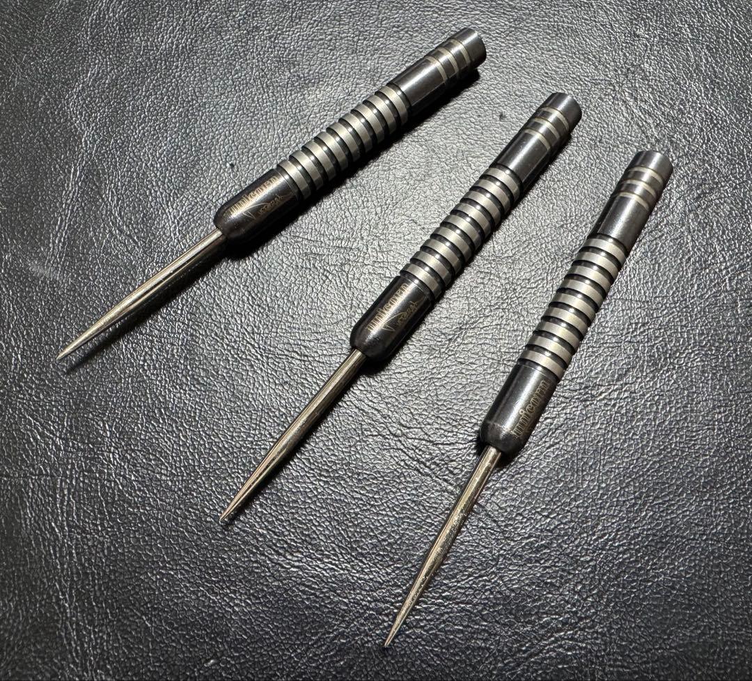 ユニコーン ノワール ディミトリ・ヴァン・デン・バーグモデル