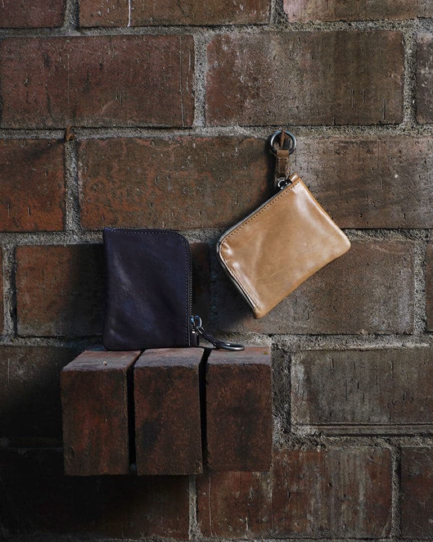 tagliovivo ／ SMALL ZIPPED WALLET ケース