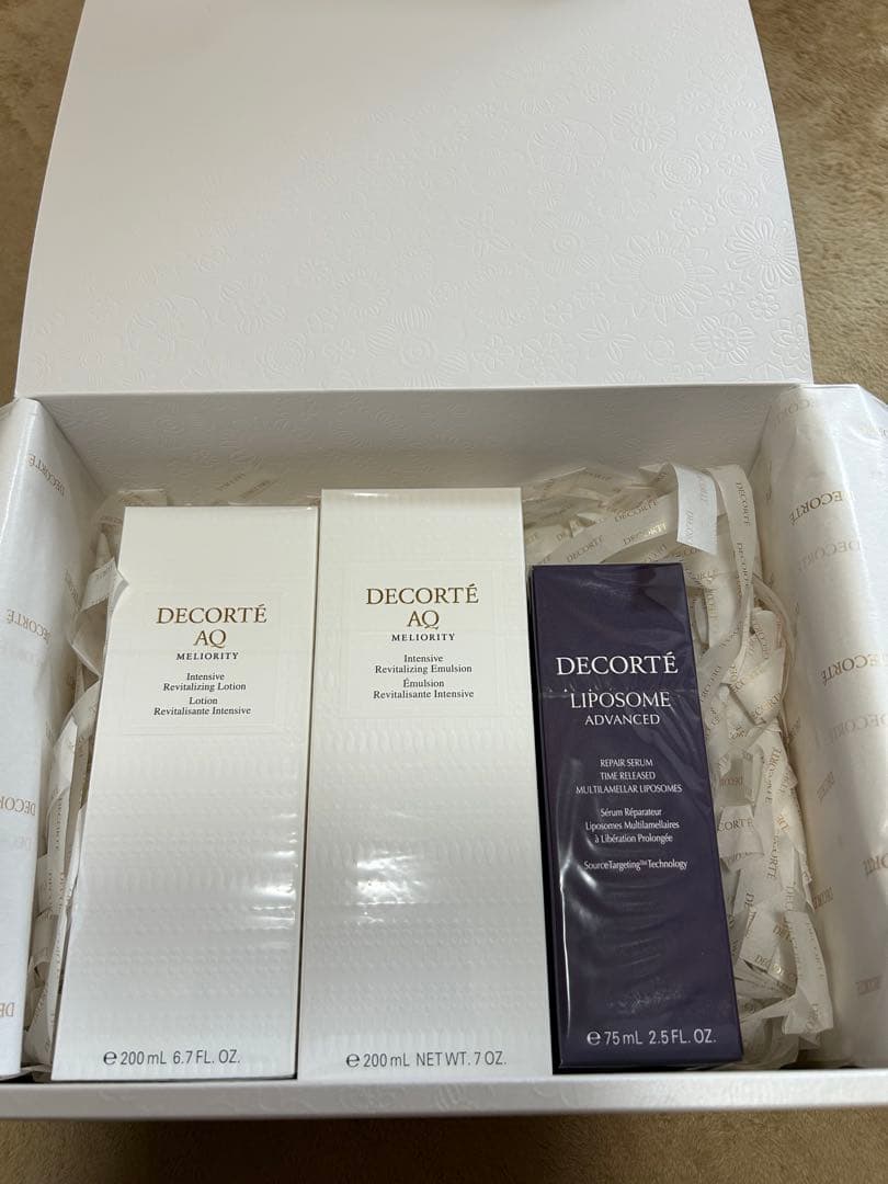 dayanさん専用‼︎年始セール‼︎半額‼︎DECORTÉ 3点セット DECORTÉ 豪華ご購入プレゼントのご案内 | Perfumerie Sukiya