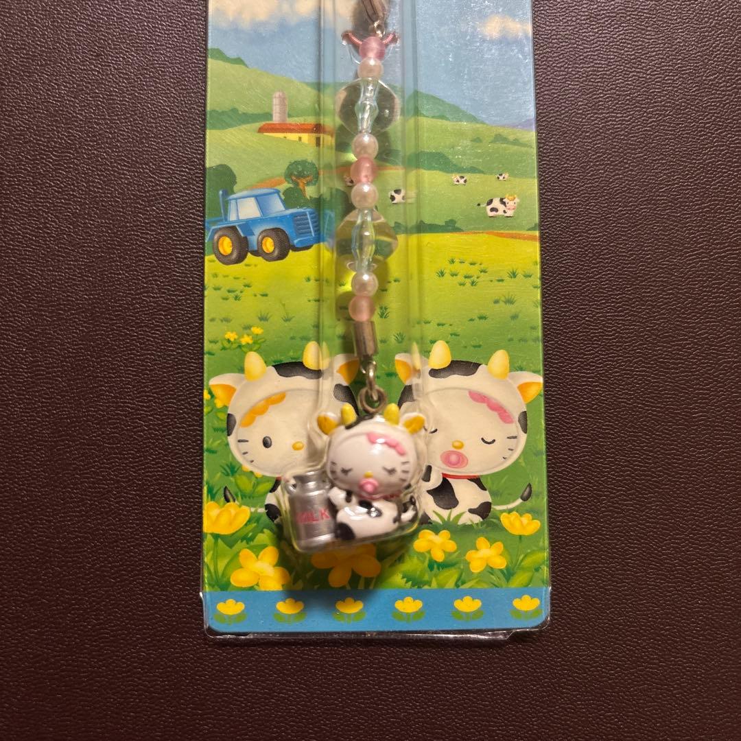 ご当地キティ ハローキティ ファスナーマスコット 牧場限定 牛 ベビー