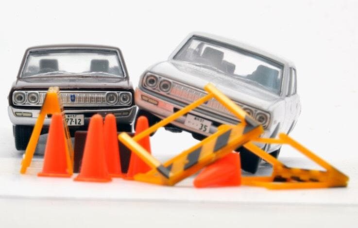 トミカ・ヴィンテージ 西部警察 Vol.01 セドリック 230型 二台 未使用