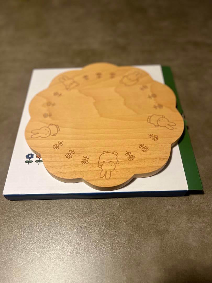 まるこ　ル・クルーゼ　ミッフィー くまのプーさん　ビーチウッド　2点 Amazon｜ル・クルーゼ(Le Creuset) ディズニー くまのプーさん