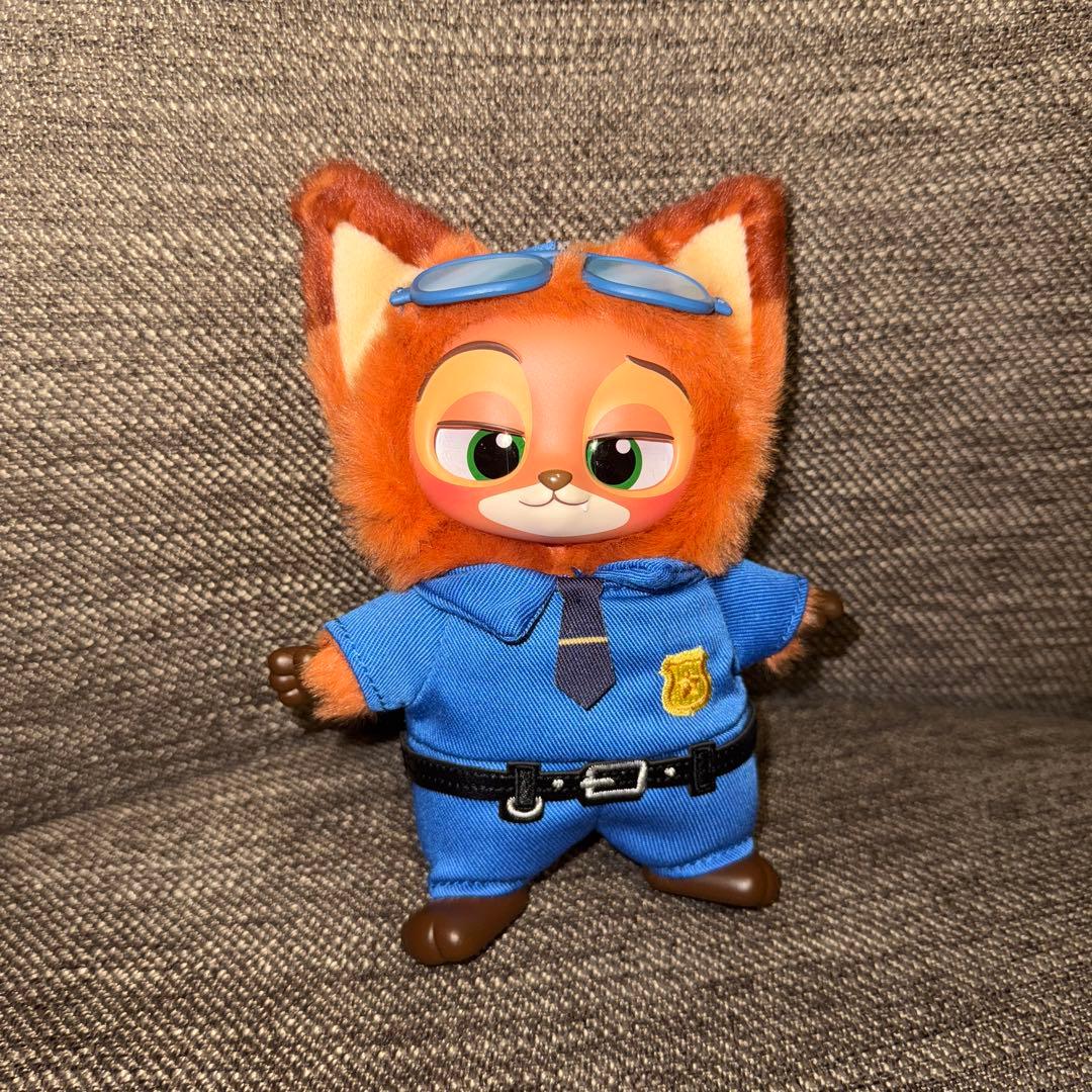 MINISO ディズニー ズートピア マスコット ニック 警官 - メルカリ