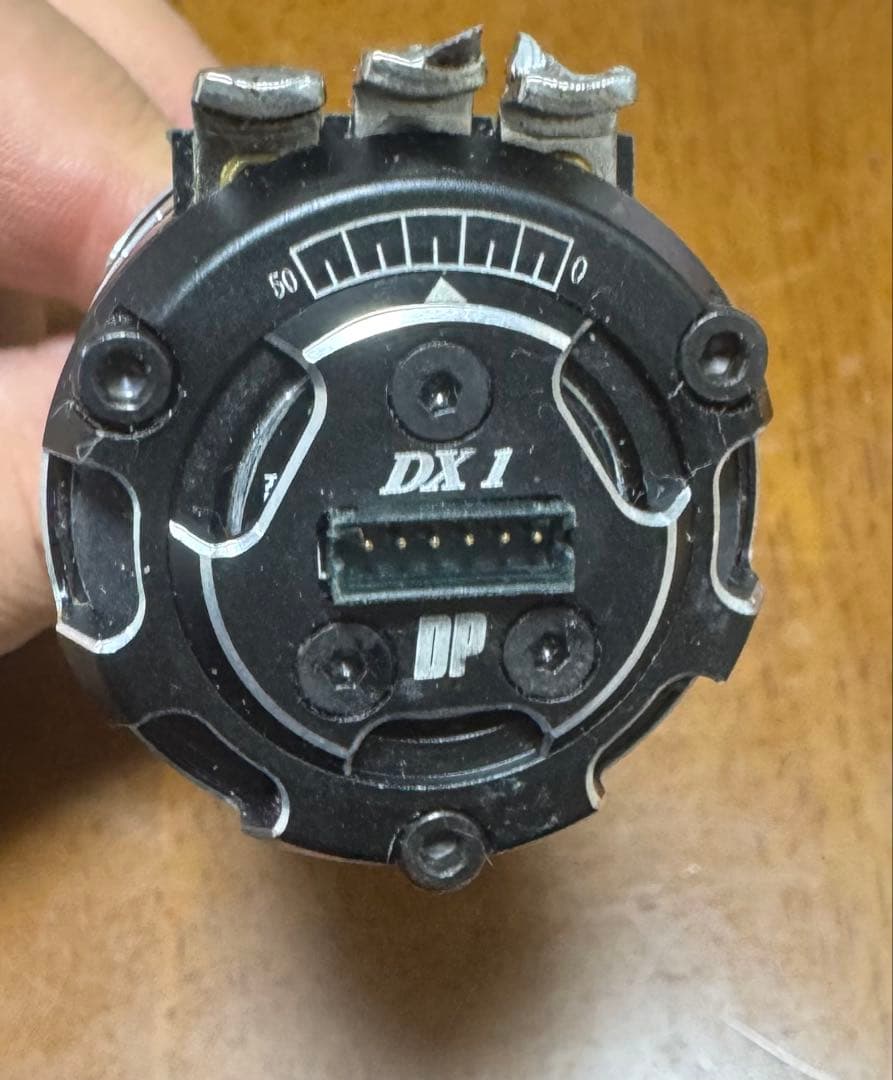 DX1 Type-R ブラシレスモーター 10.5T （チタンシャフト仕様）