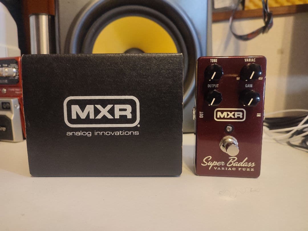 MXR Super Badass Variac Fuzz ファズ