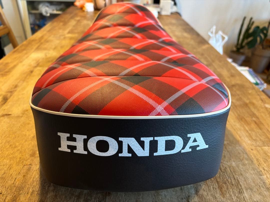 モンキー125 ホンダ 純正シート ステー付き　新品未使用