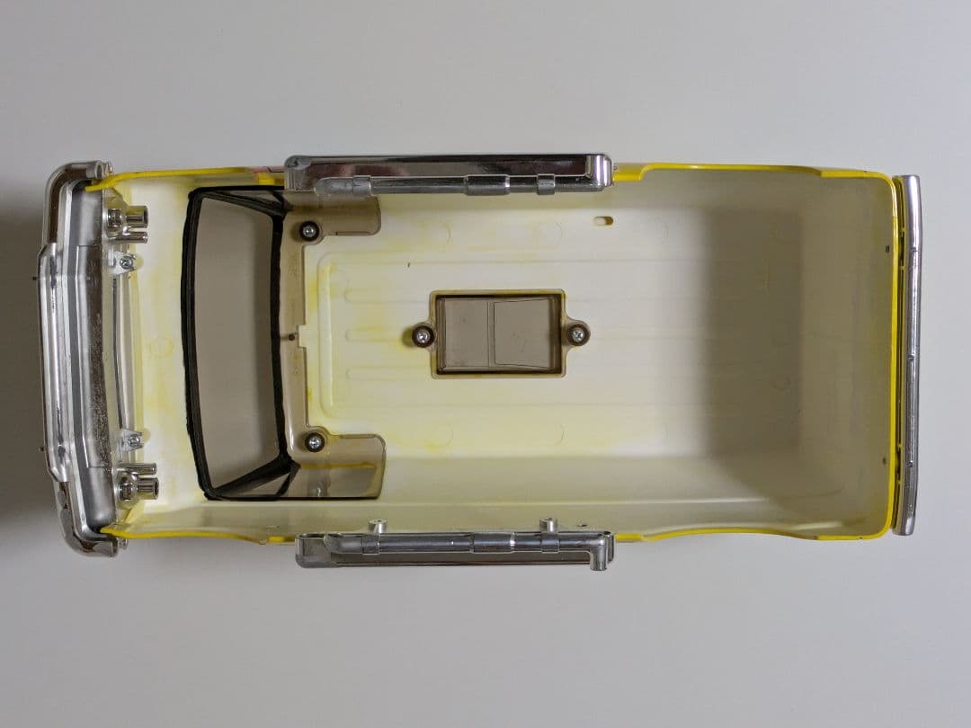 ☆タイヤ☆ランチボックス シャーシ未使用品 アルミボディマウント