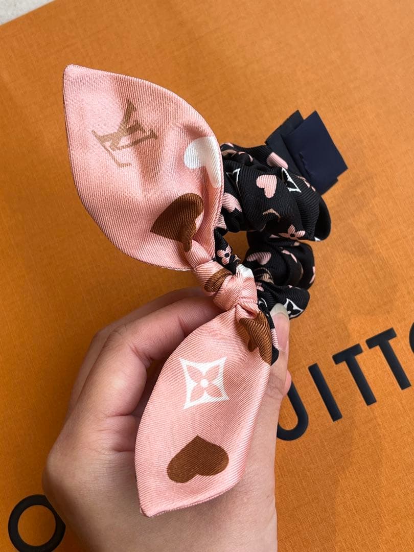 新品未使用】LOUISVUITTON シュシュ セット ゲームオン 現行モデル