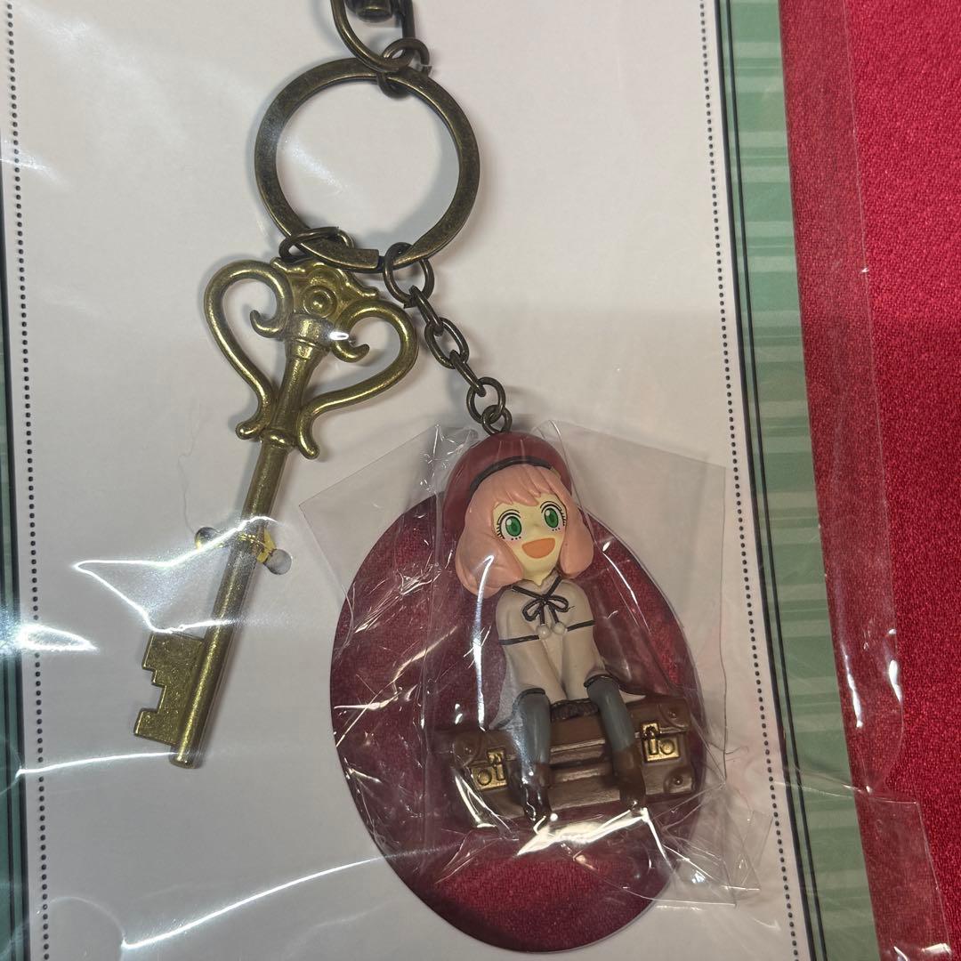 ☆新品未開封☆SPY×FAMILY CODE: White アーニャキーホルダー - メルカリ