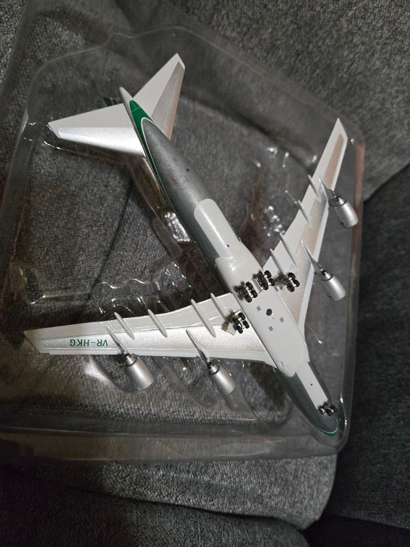1/400 B747-200 キャセイパシフィック 旧塗装 ダイキャストモデル