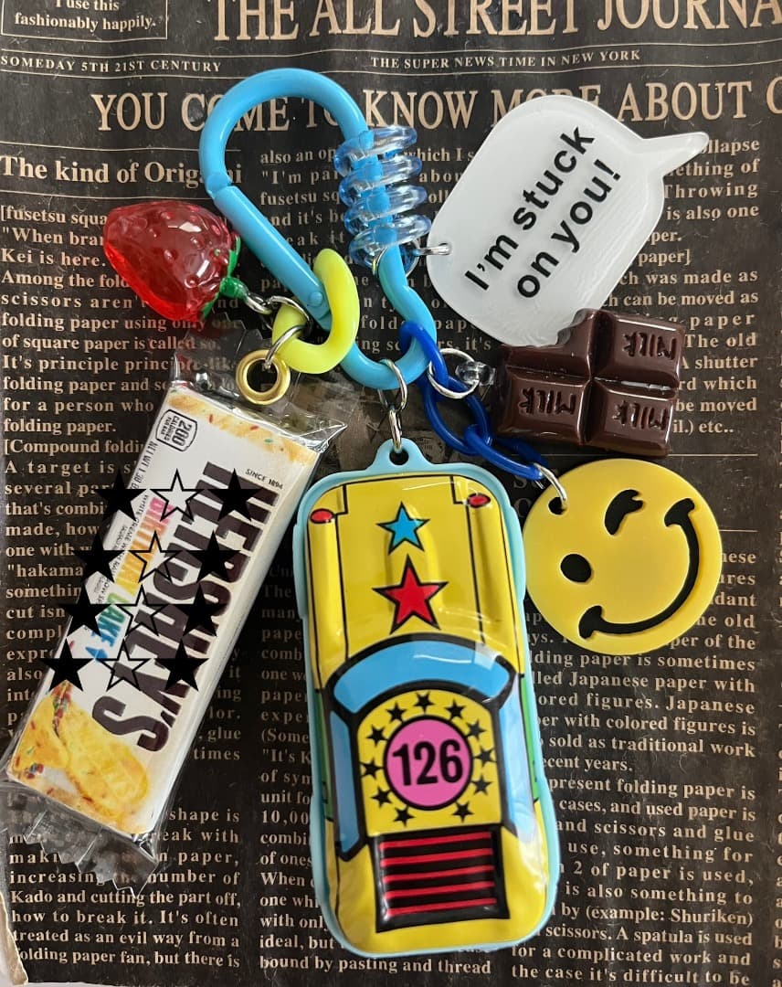 じゃらじゃらキーホルダー　くるま　お菓子　☺︎ アメリカン　ホルダー