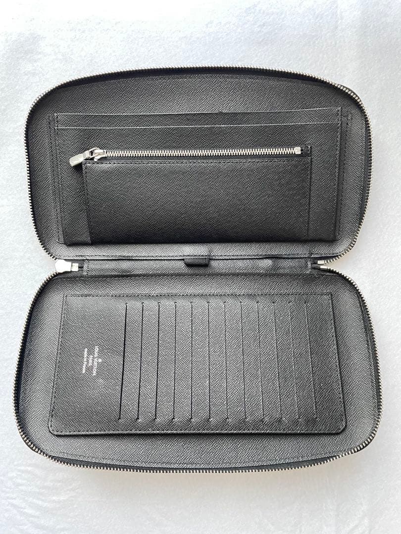 LOUIS VUITTON ブラック レザーケース 布袋、箱付き