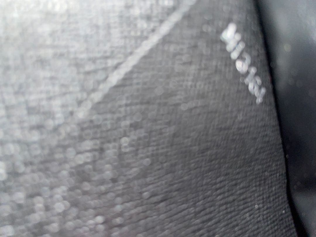 LOUIS VUITTON ブラック レザーケース 布袋、箱付き