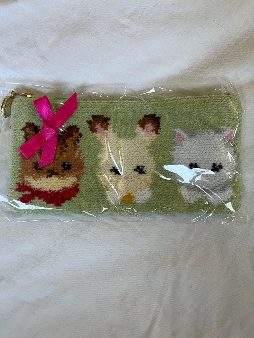 FIELIER フェイラー シルバニアファミリー　動物刺繍ポーチ ライトグリーン