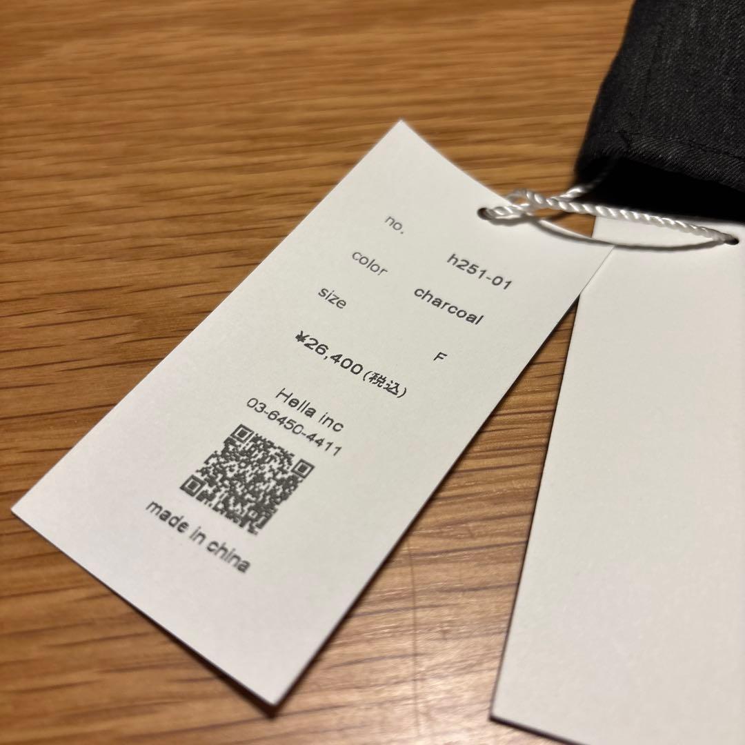 新品未使用】 Hella volume ruffle tops チャコール - メルカリ