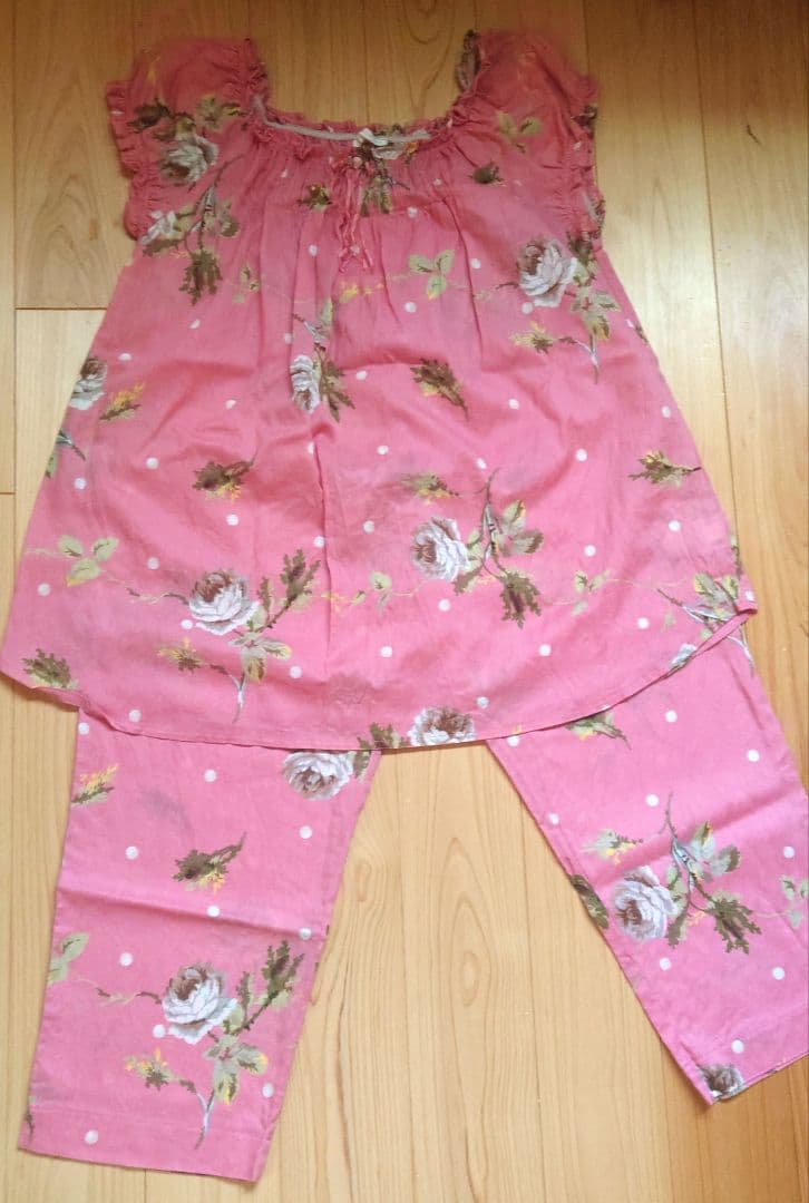 【あっこ】イクコ（IKUKO） 花柄ルームウェアパジャマ イクコ/IKUKO スムース花柄プリント ハイネックパジャマ – IKUKO