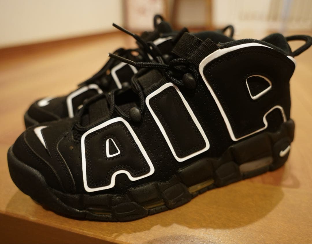 Nike モアアップテンポ　ブラック