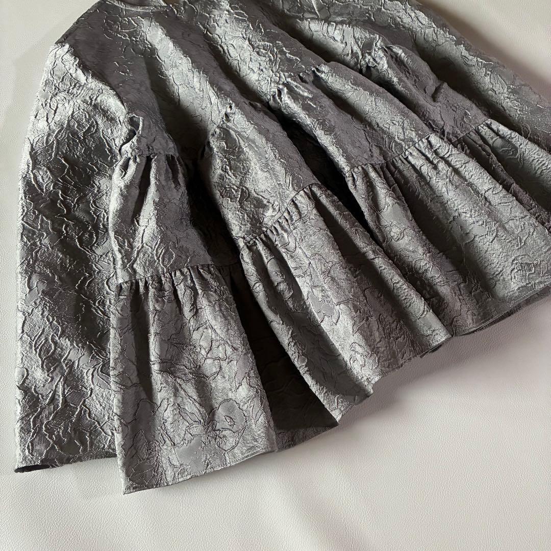 極美品✨OHGA オーガ ジャガードギャザーブラウス グレー - メルカリ