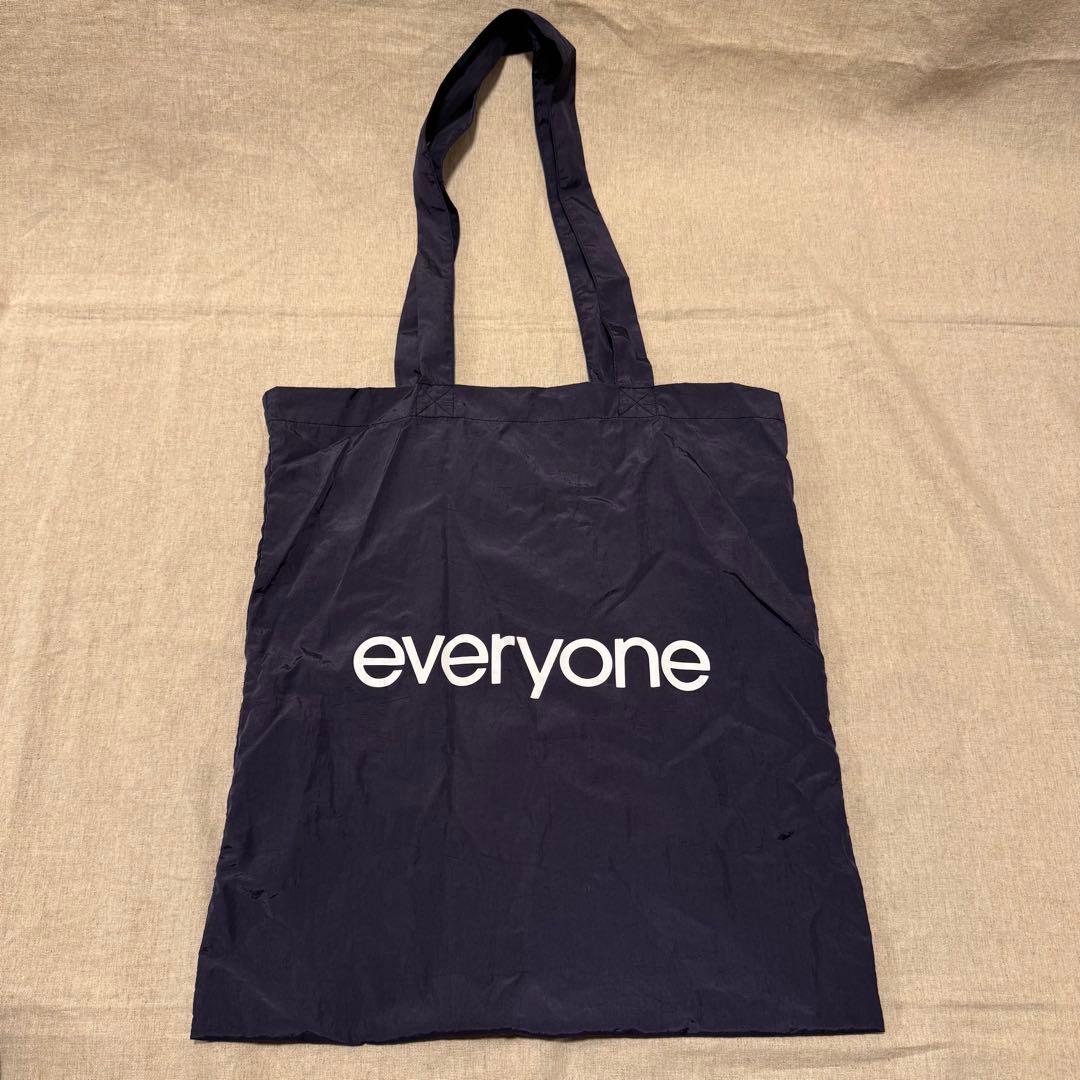 新品 everyone nylon logo tote bag (NAVY) 紺