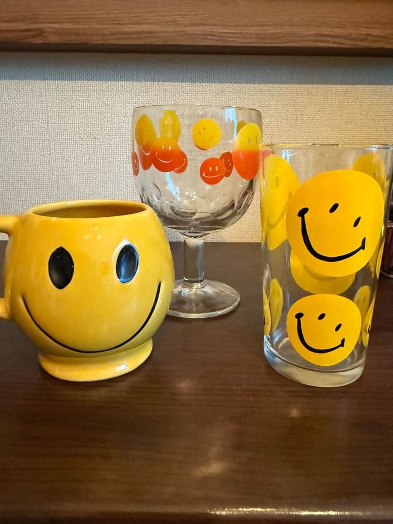 スマイリーフェイス グラスとマグカップセット デッドストック Nescafe ネスカフェ スマイリーフェイス マグセット