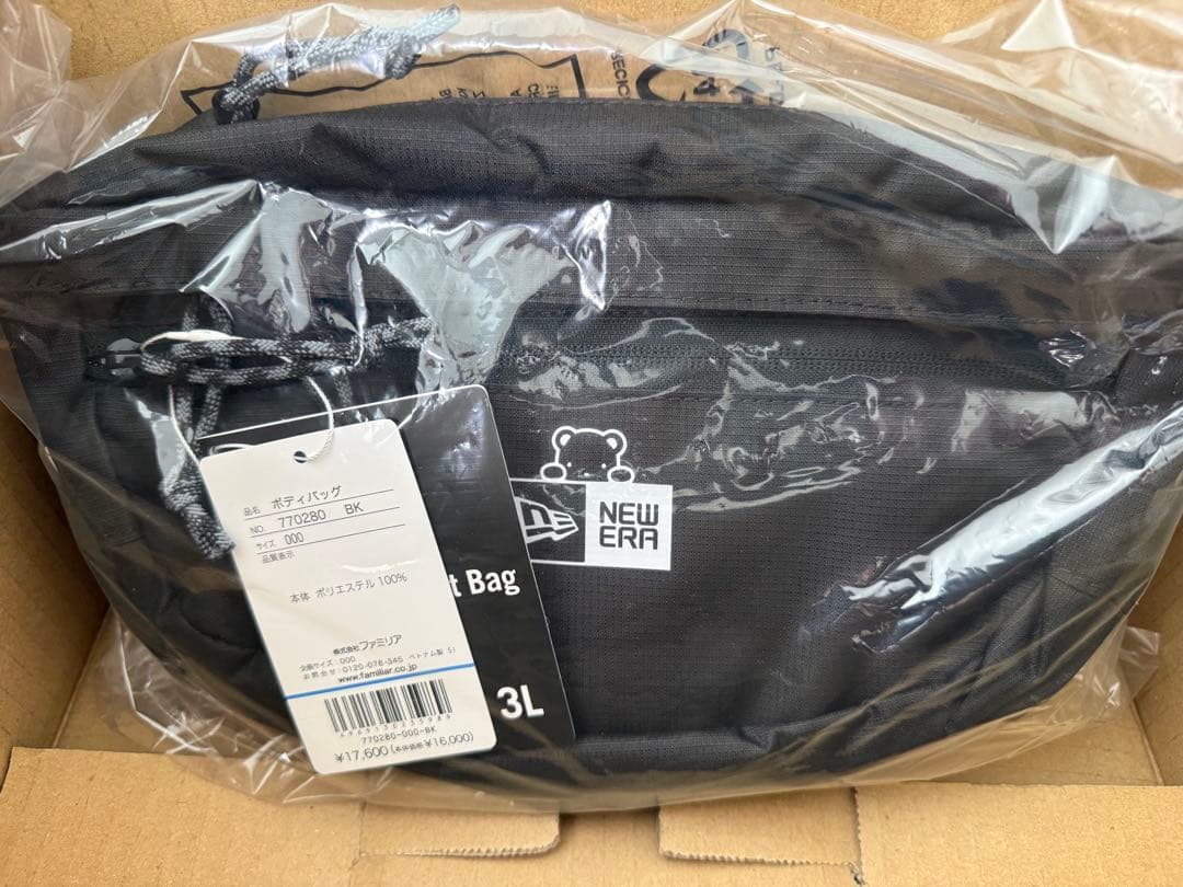 NEW ERA × familiar ボディバッグ ニューエラ ファミリア