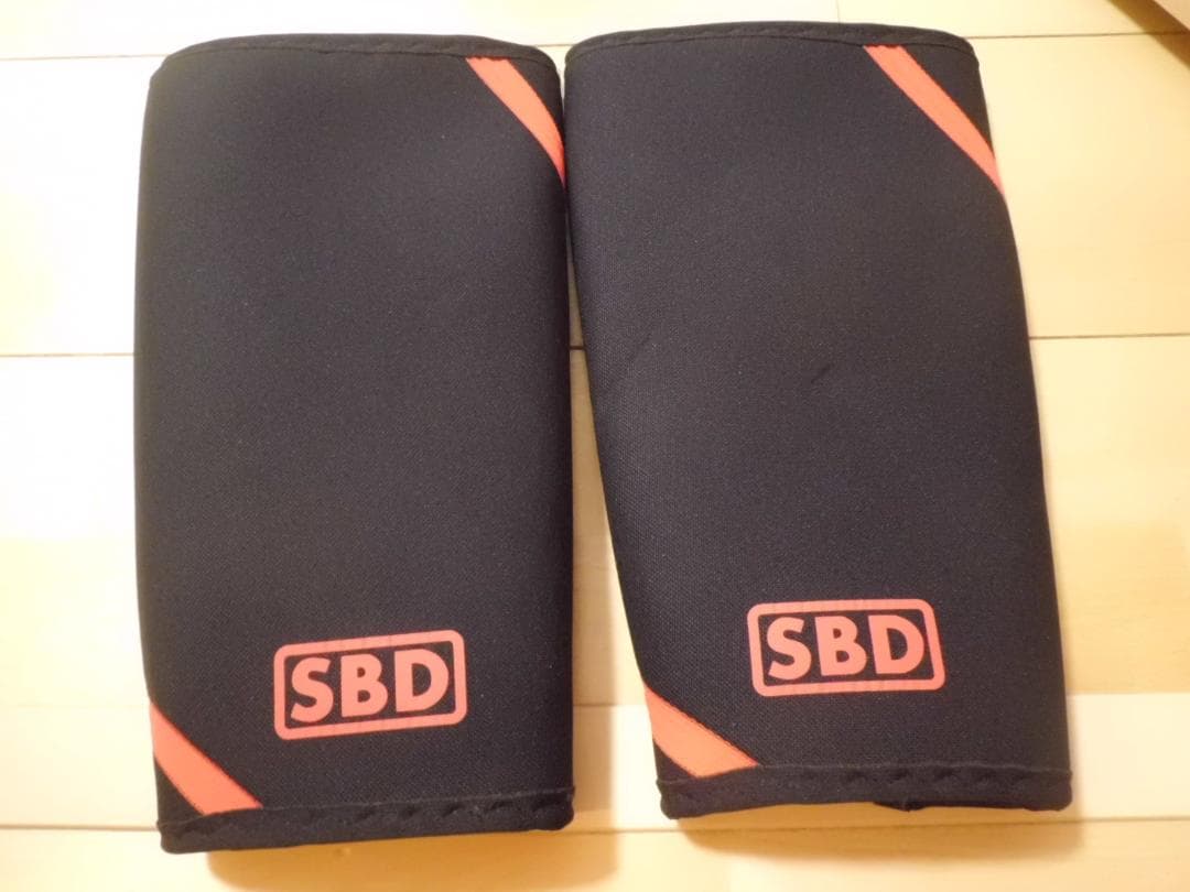 SBD ニースリーブ Mサイズ - メルカリ