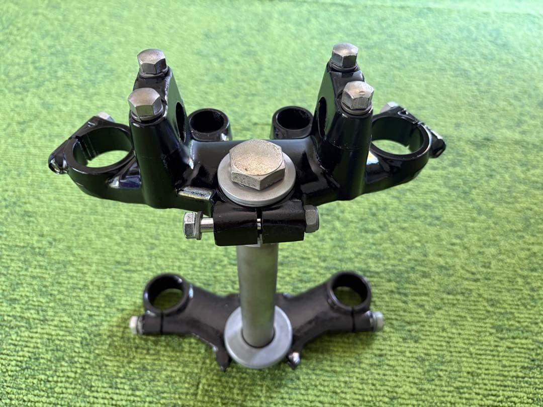 kz650 純正　アルミ製 トップブリッジ 黒