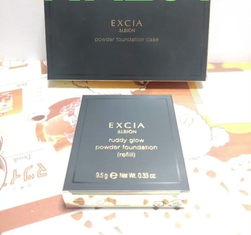 アルビオン エクシア ラディグロウ パウダーファンデーション NA211
