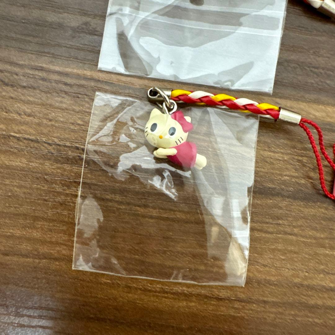 【未開封・送料無料】FRIEND 根付け 2点セット 寝そべり・正面立ち