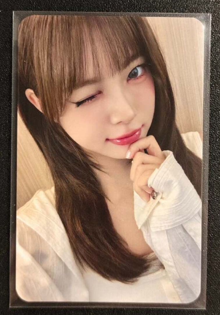 ルセラフィム　HOT アメリカ　US サイン会　限定　トレカ　希少　ウンチェ